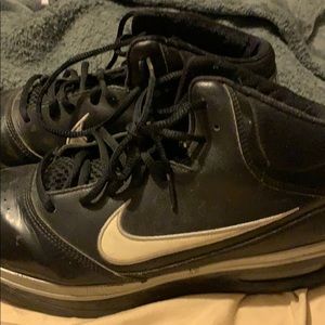 Nike elite shoes size 10